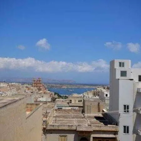Mellieha Holiday Home * 멜리에하